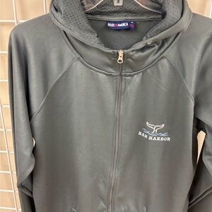 Embroidered Bar Harbor Maine full zip hooded sweatshirt size XXL. Immaculate.